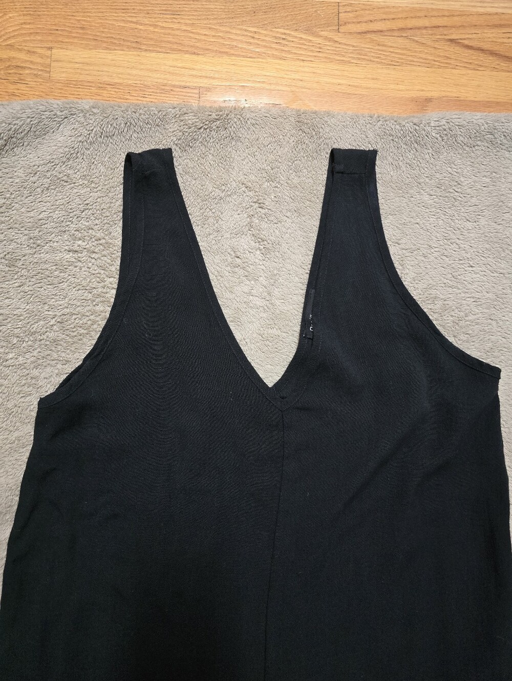 Papillon Sleeveless V-Neck Black Jumpsuit with Pockets Size Large - Picture 4 of 12